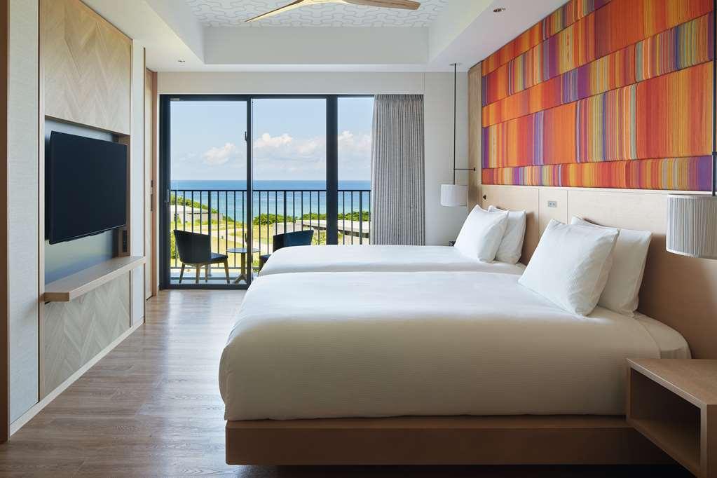 Hilton Club The Beach Resort Sesoko Nakijin Ruang foto